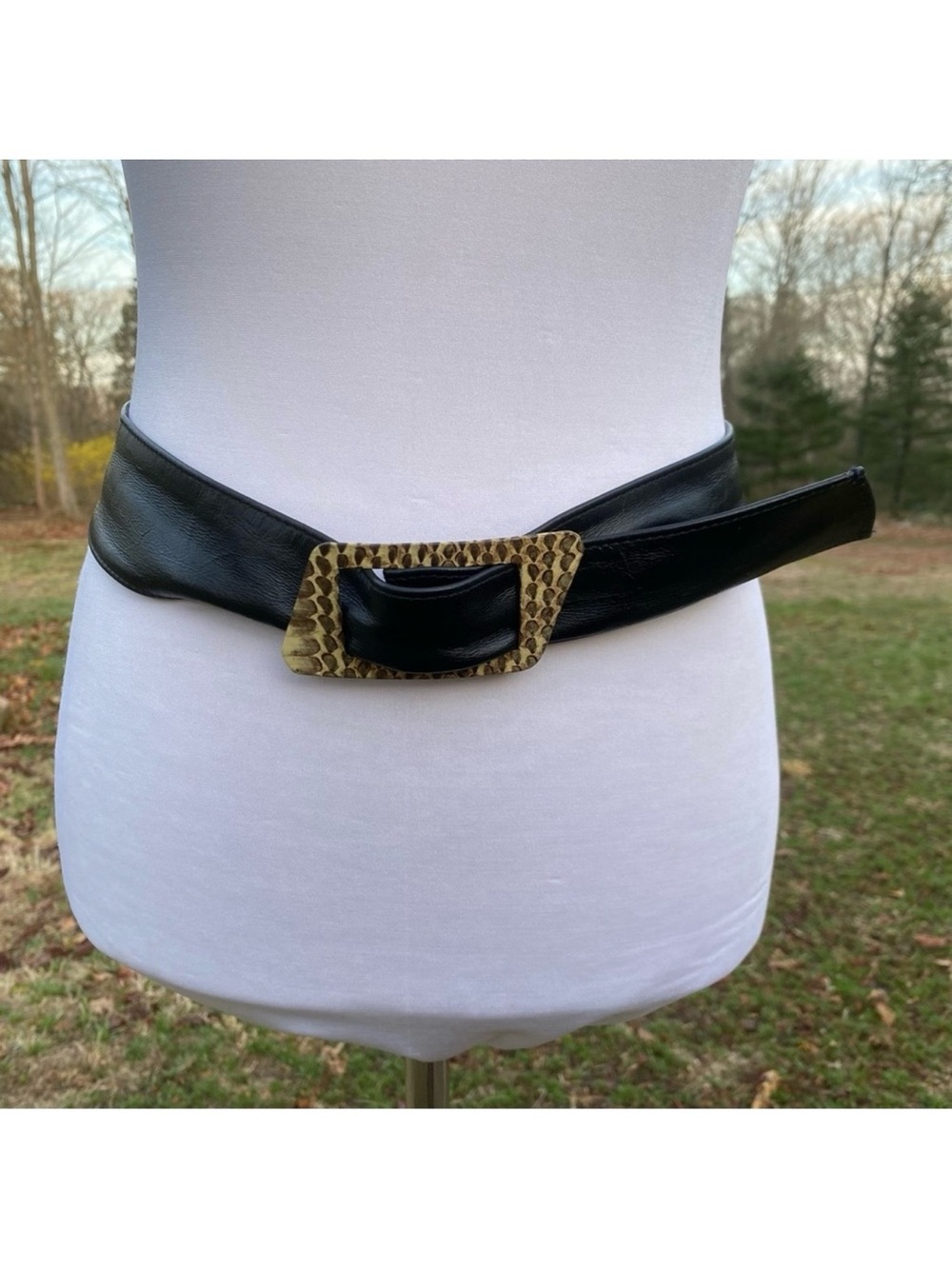 BELT BLACK LEATHER CREAM REPTILE LOOK BUCKLE S Fit 37”L